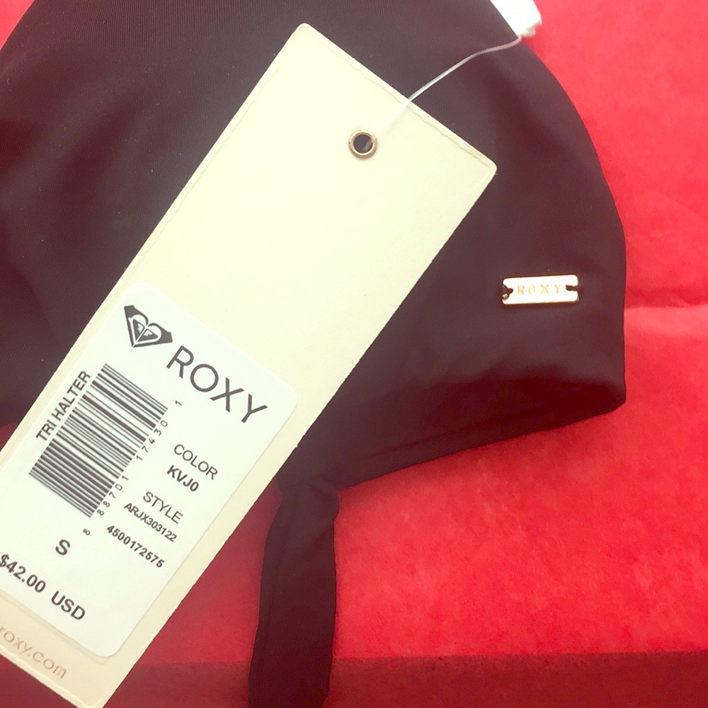 NWT Roxy bikini top with soft straps - Picture 2 of 7